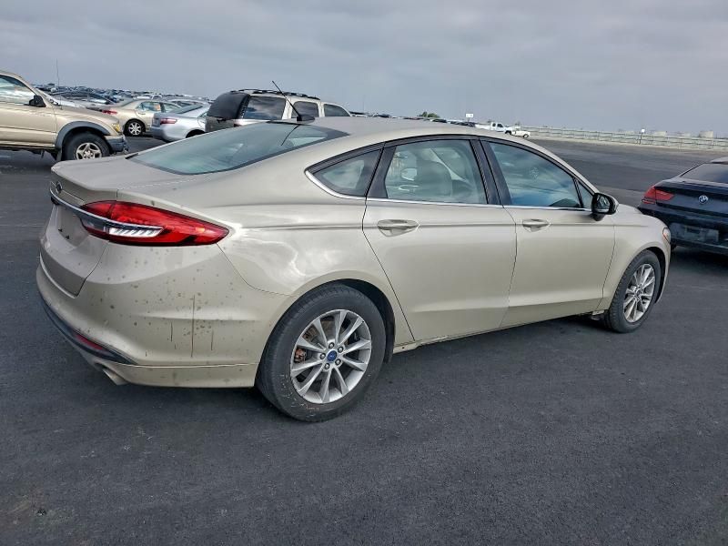 2017 Ford Fusion se