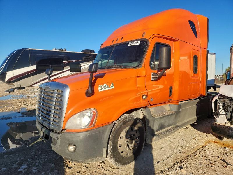 2016 Freigliner 2016 Freightliner Cascadia 125 Semi Truck