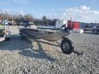 2000 Tracker Boat