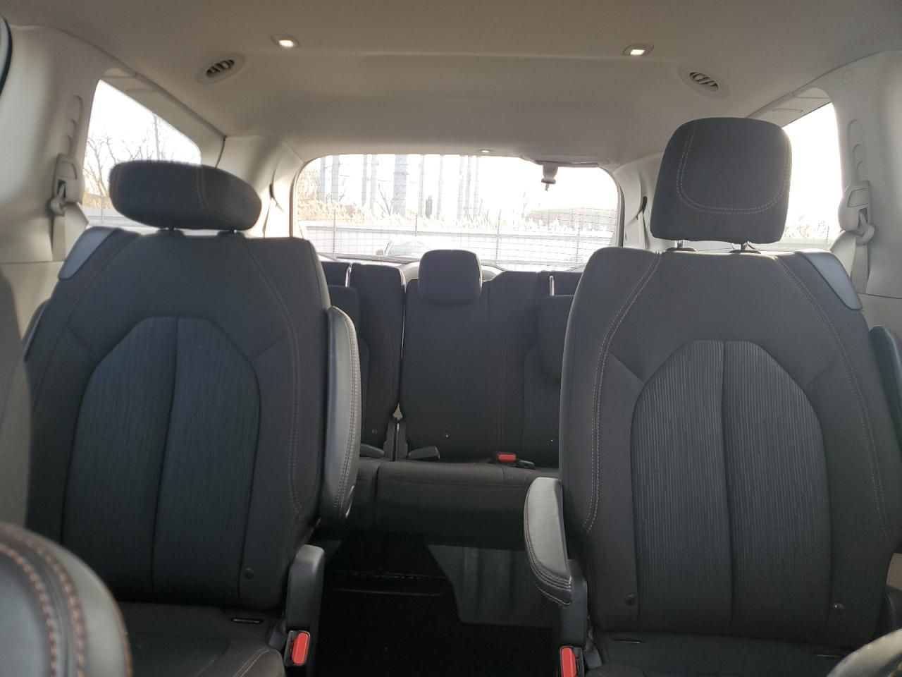 2017 Chrysler Pacifica Touring