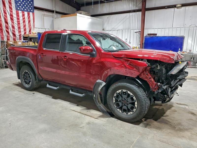 2025 Nissan Frontier s