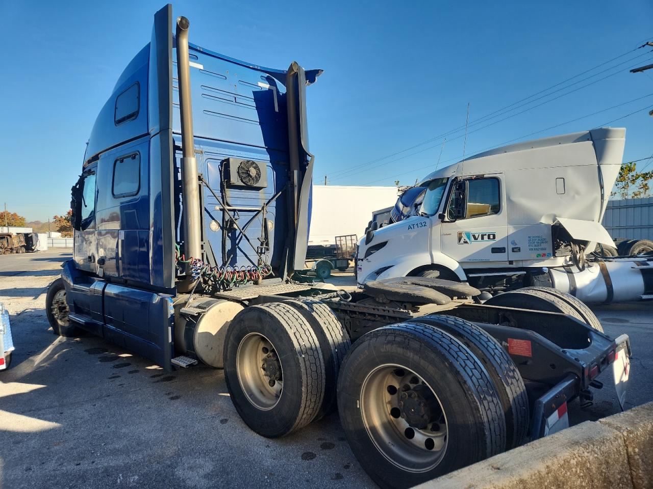 2020 Volvo VNL Semi Truck