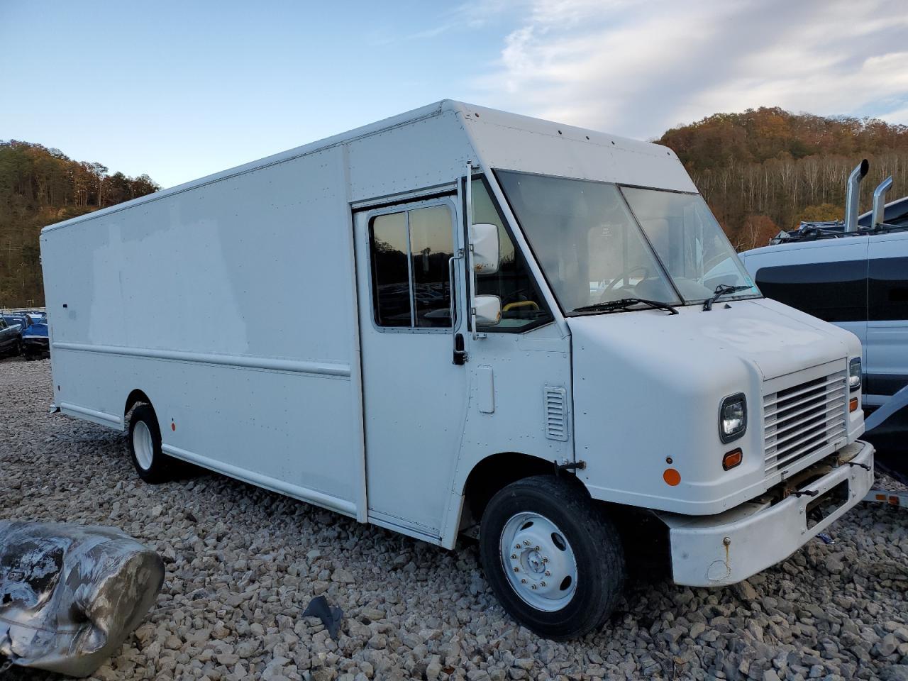2013 Ford F59 Delivery Truck