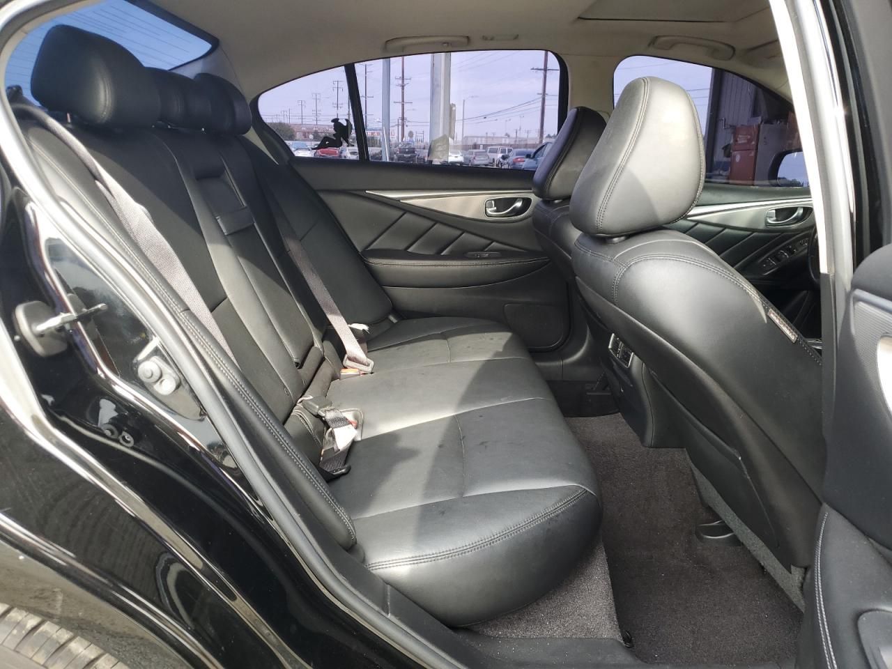 2015 Infiniti Q50 Base