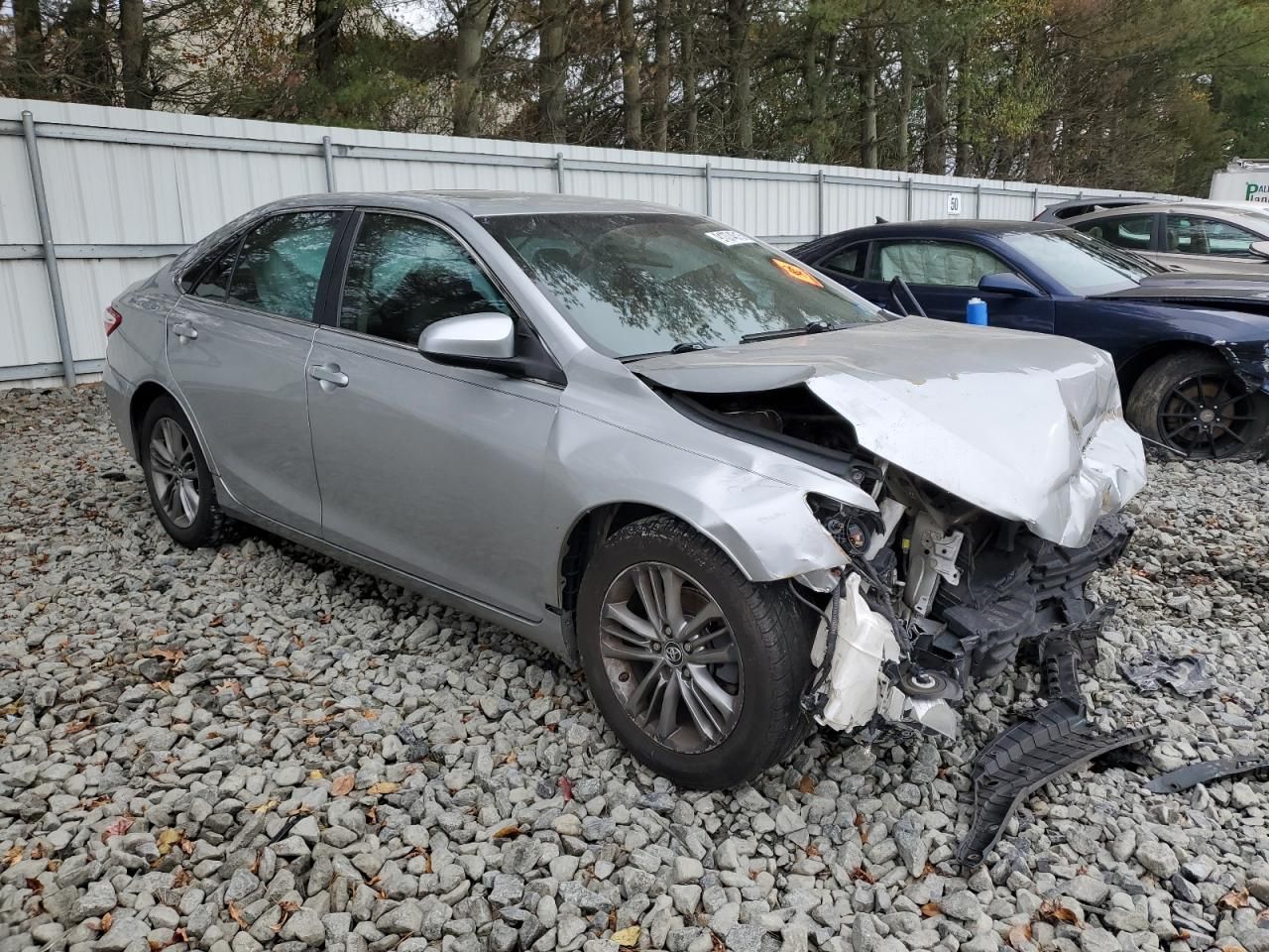 2016 Toyota Camry le