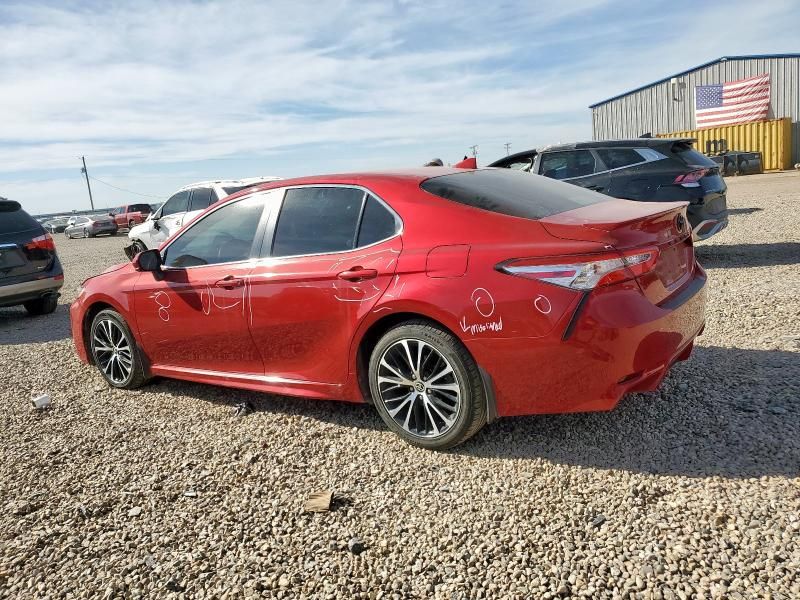 2020 Toyota Camry se