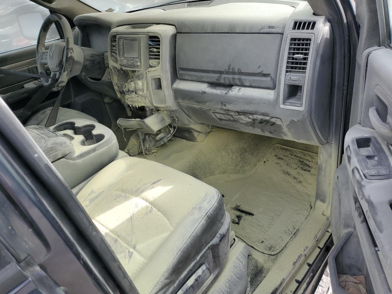 2016 Dodge Ram 1500 slt