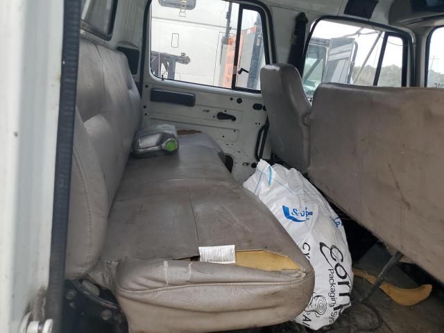 2002 International 4000 4700