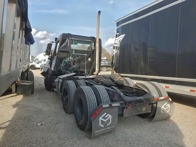 2014 Volv O vnl Semi Truck