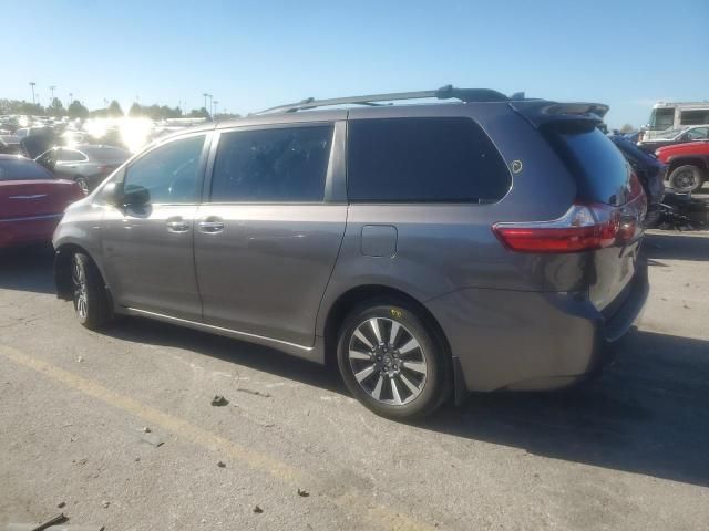 2019 Toyota Sienna xle