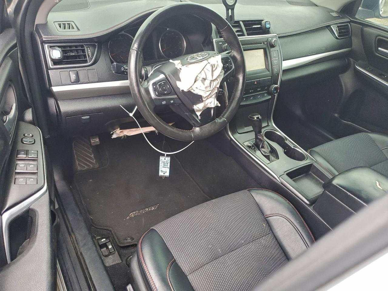 2017 Toyota Camry le
