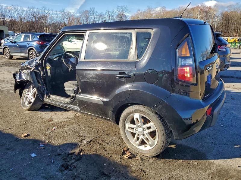 2011 KIA Soul +