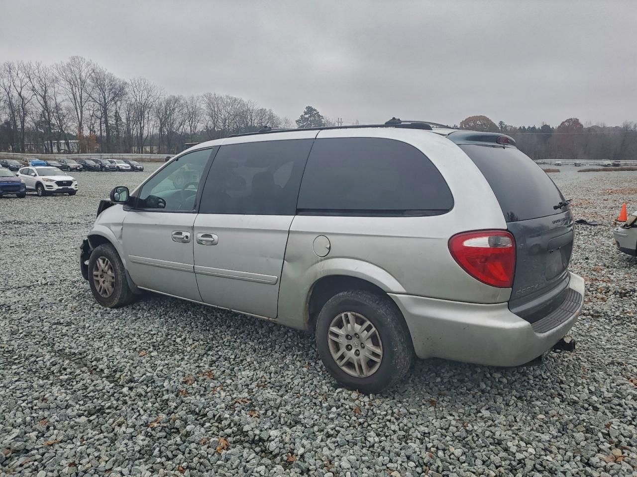2005 Dodge Grand Caravan se