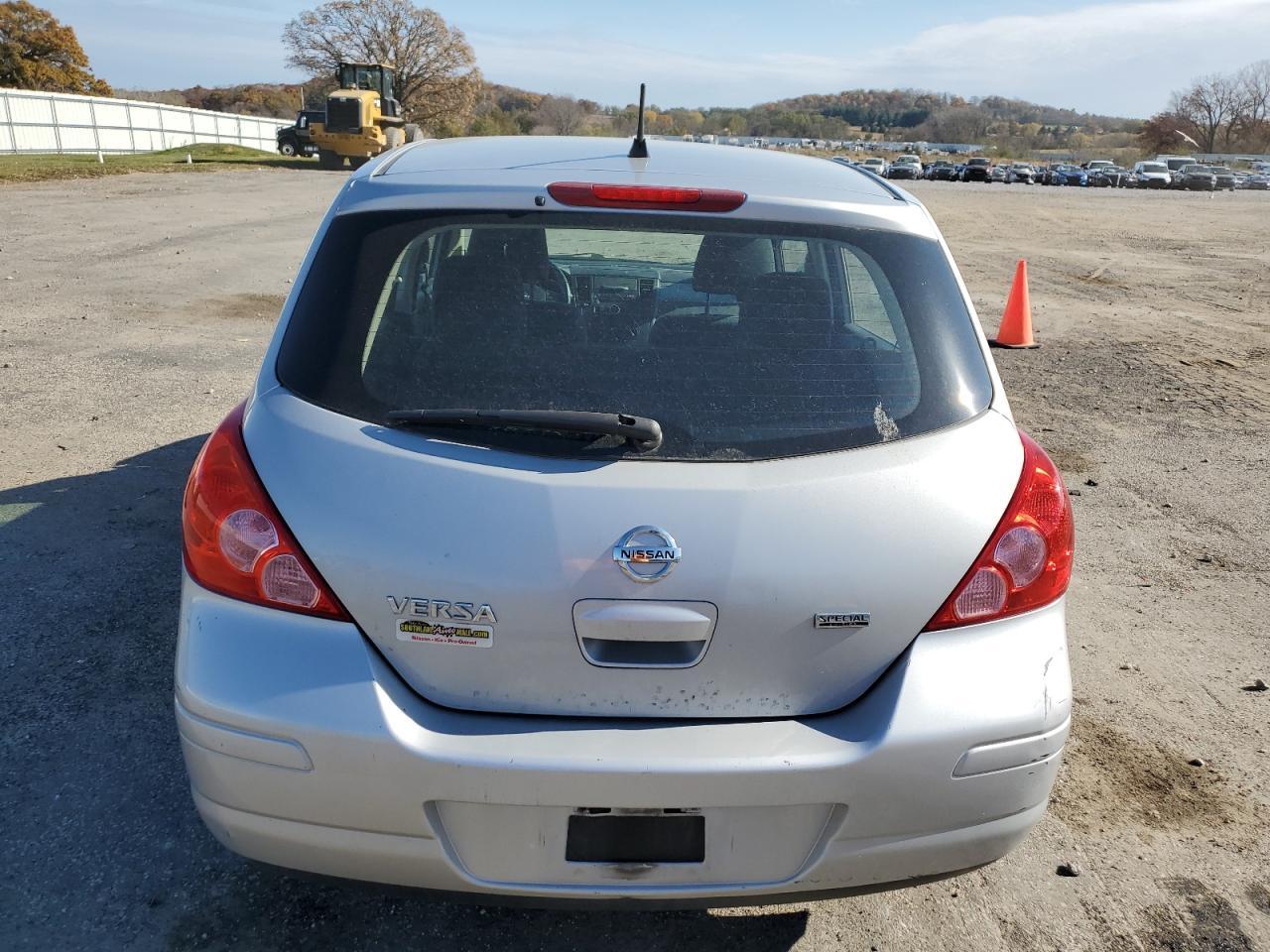 2012 Nissan Versa s