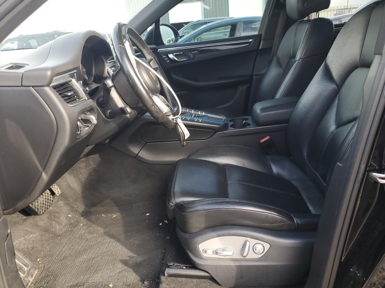 2016 Porsche Macan s