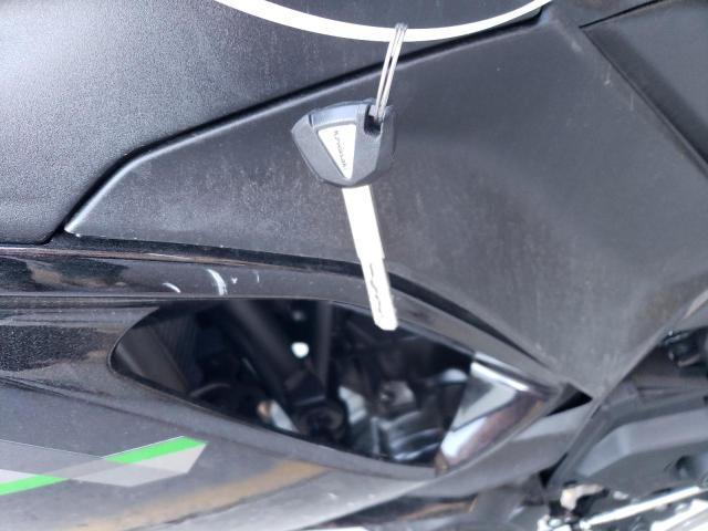 2025 Kawasaki EX650 R
