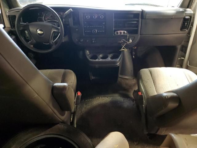 2011 Chevrolet 2011 Chev Express Passenger 35