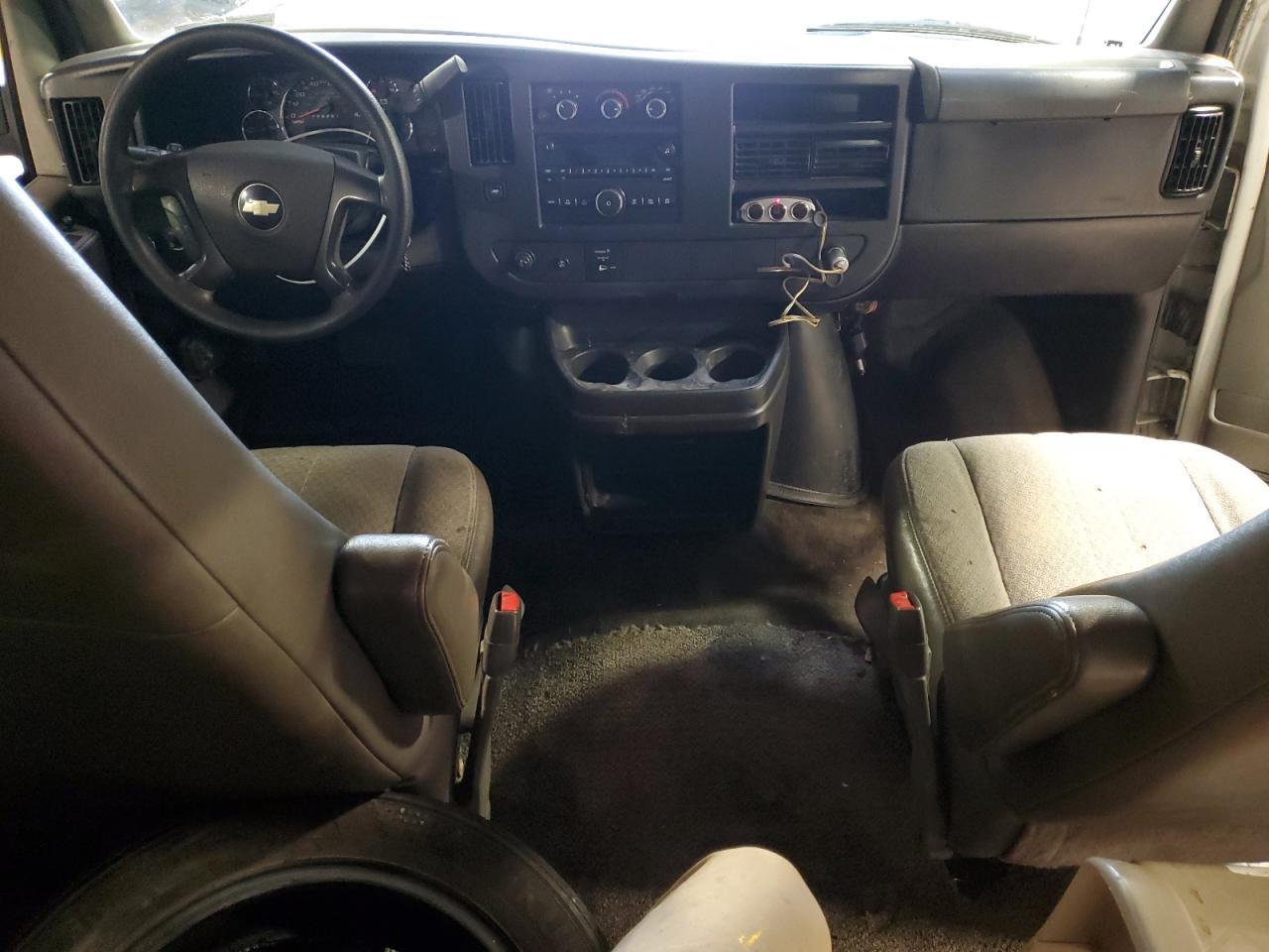 2011 Chevrolet 2011 Chev Express Passenger 35