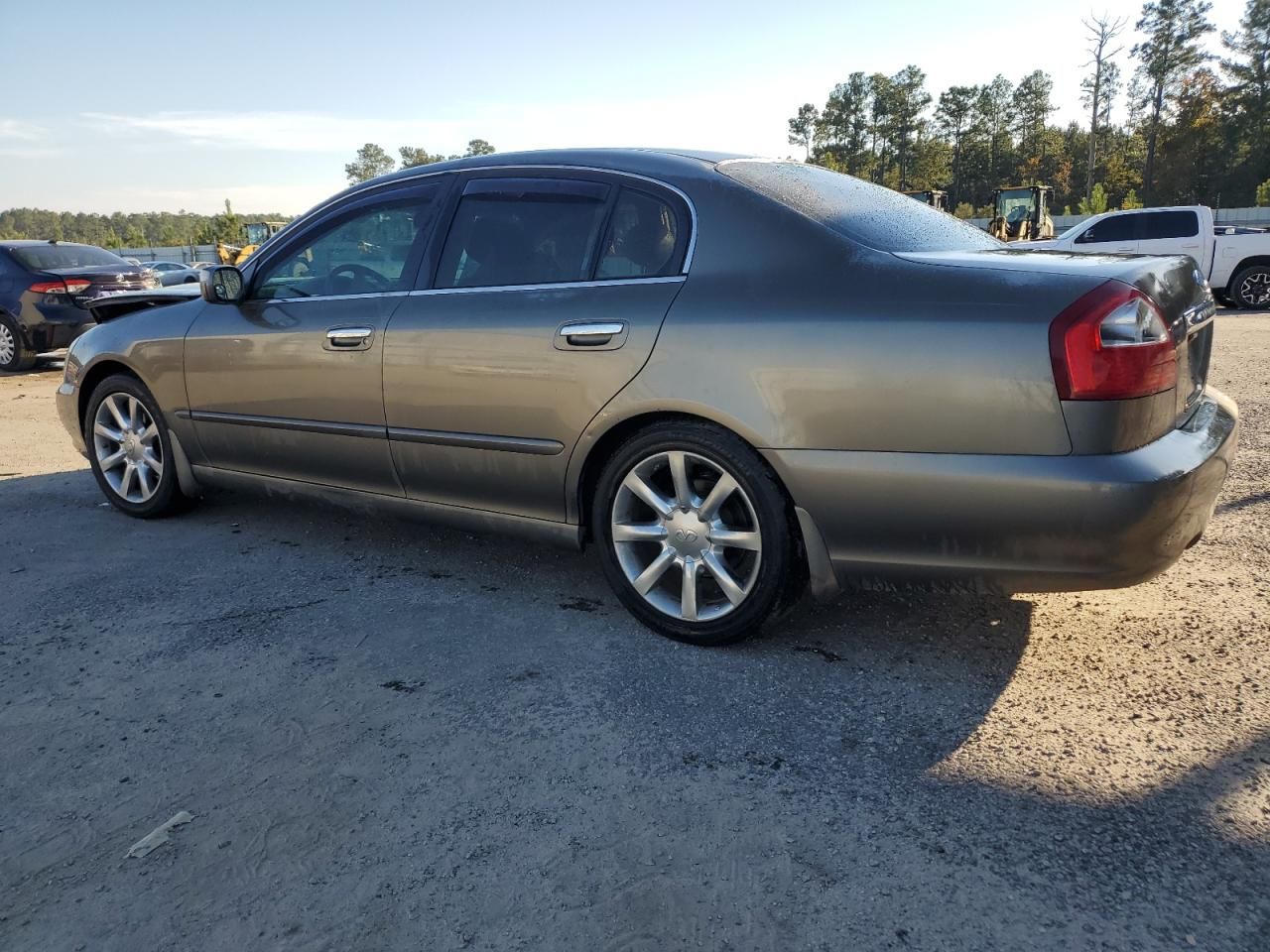 2004 Infiniti Q45