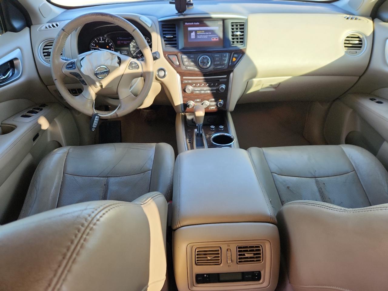 2014 Nissan Pathfinder s