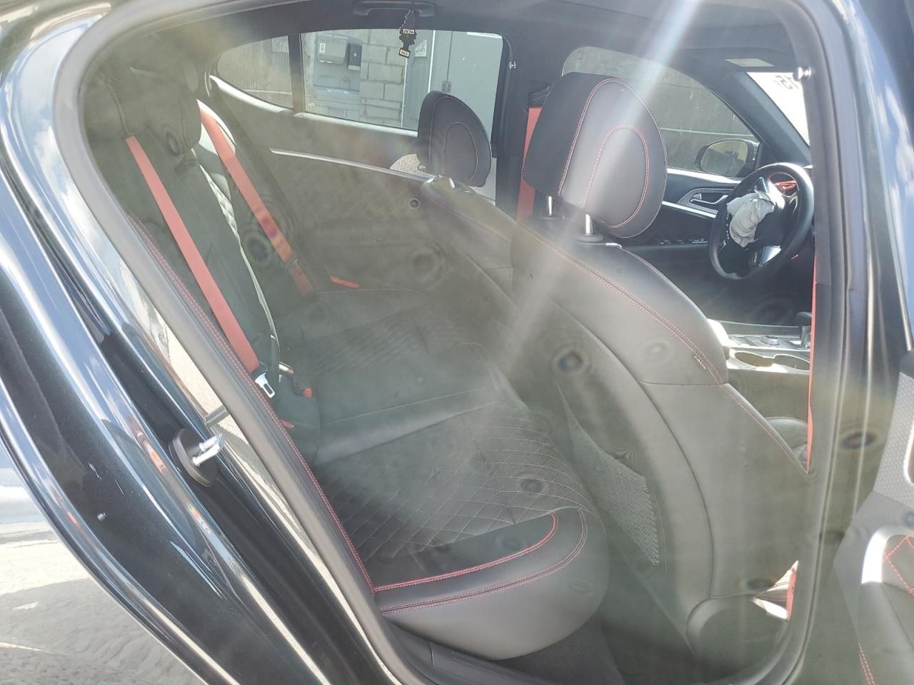 2023 Genesis G70 Base