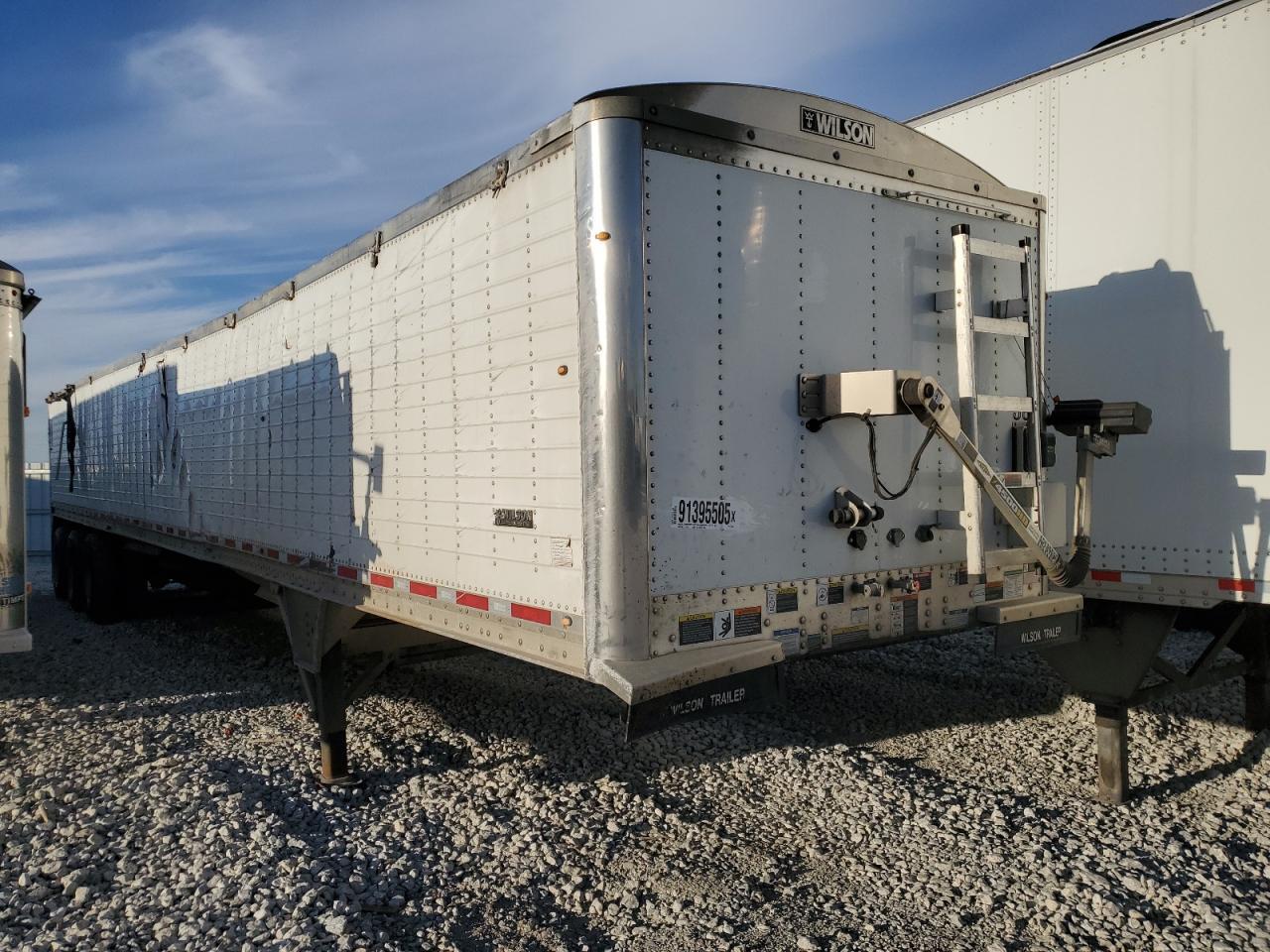 2022 Wilson DWH-650 Grain Trailer