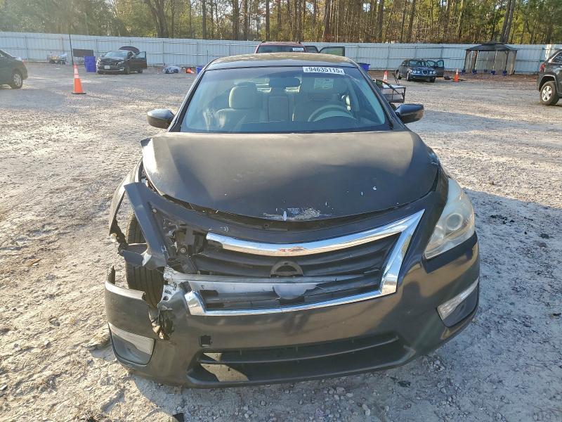 2015 Niss Altima 2.5 s