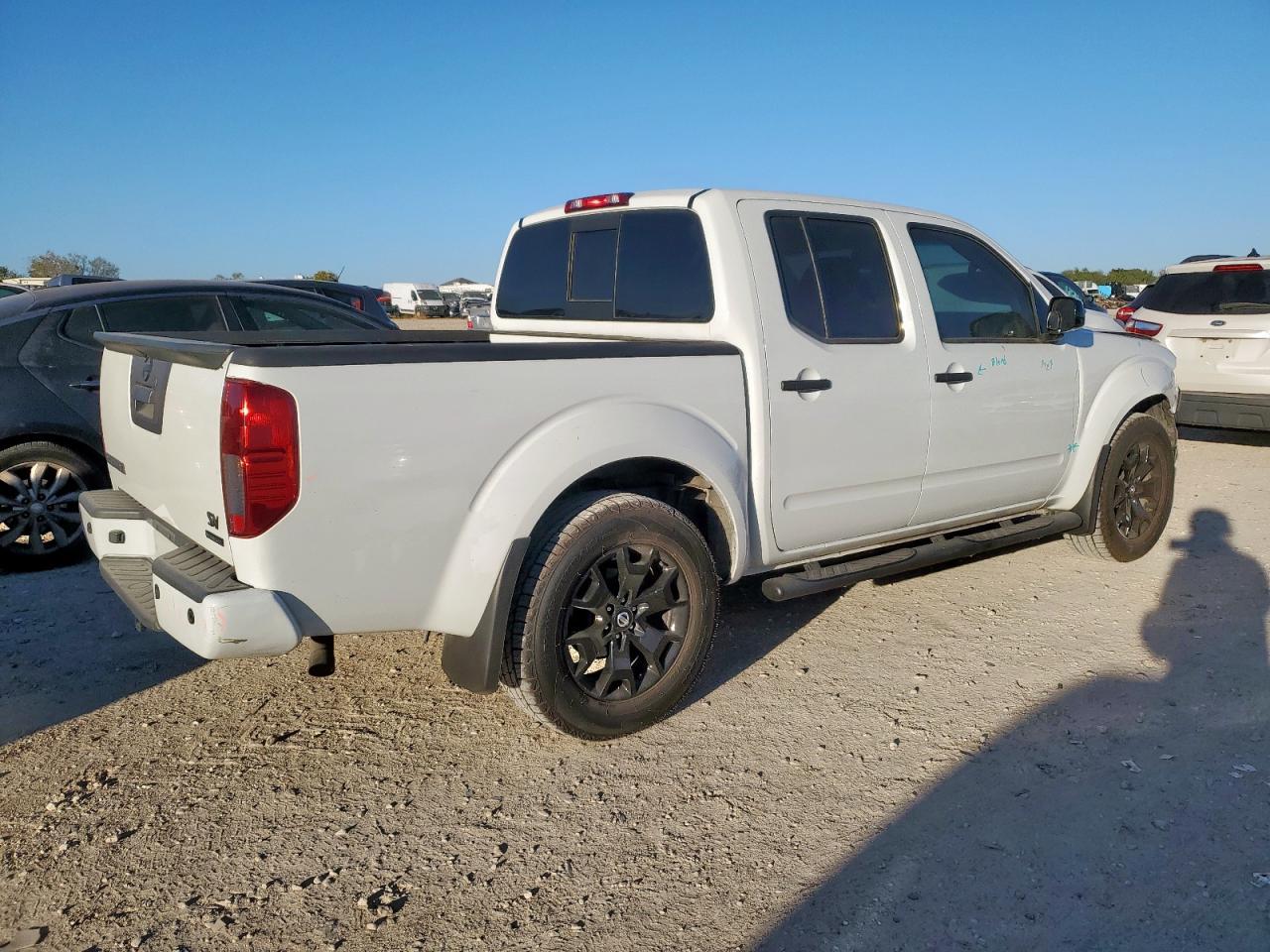 2020 Nissan Frontier s