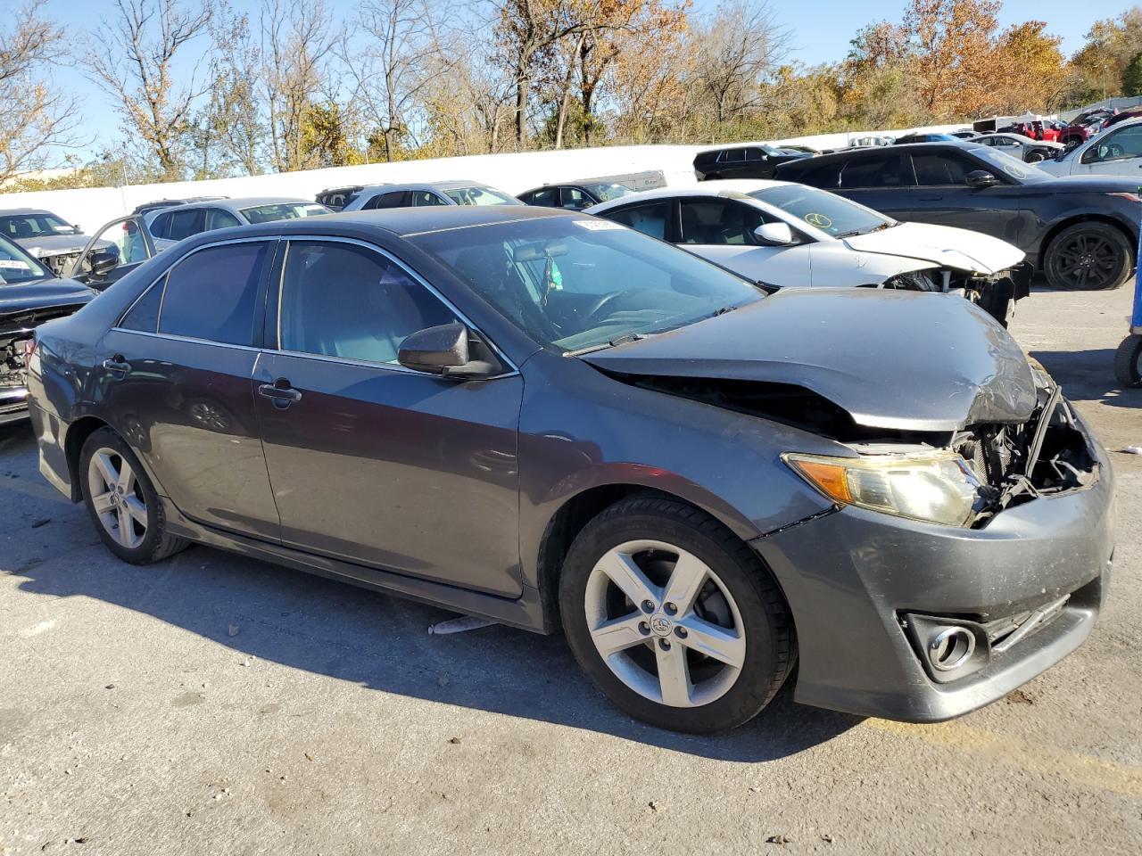 2013 Toyota Camry l