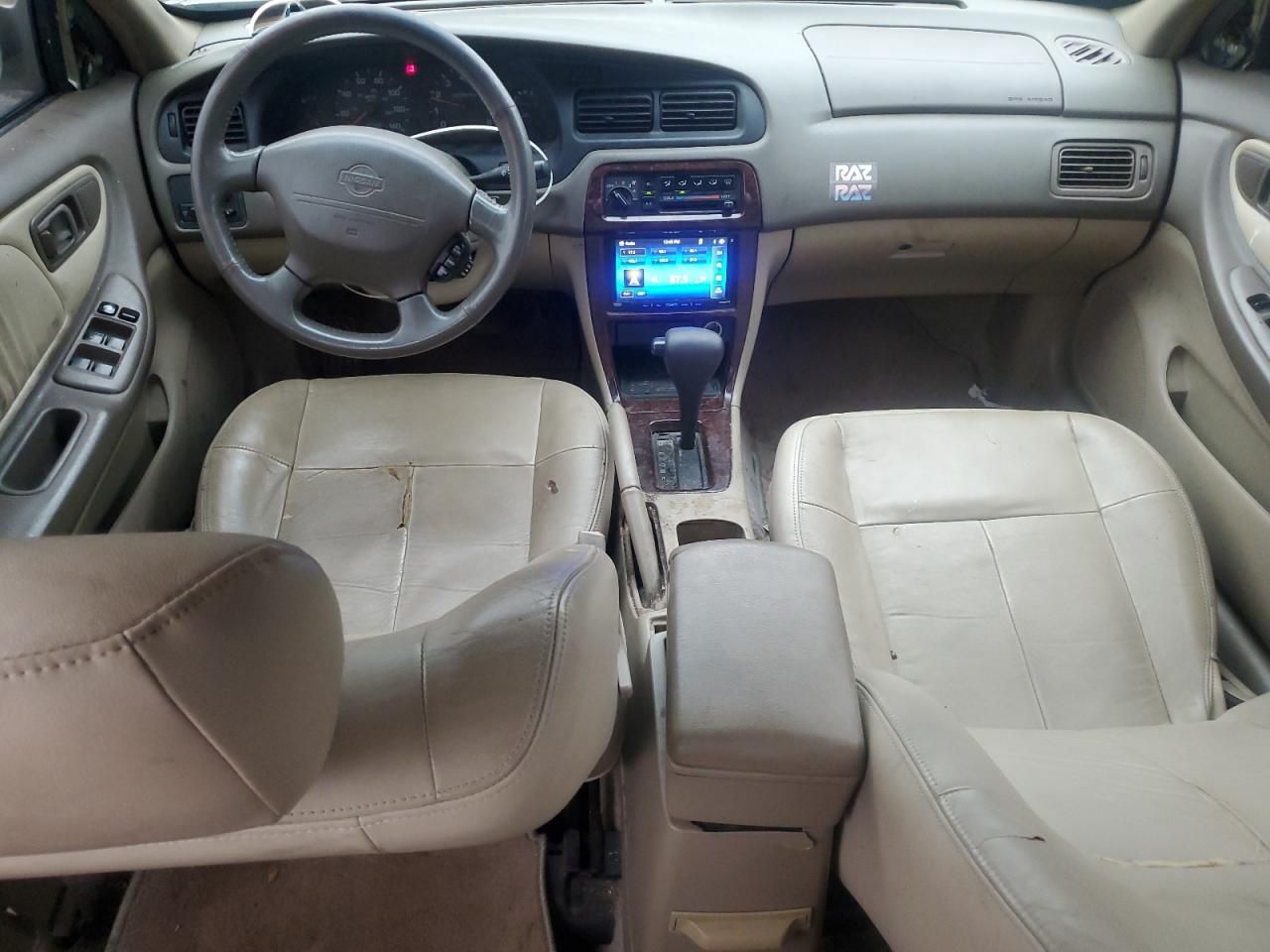 2000 Nissan Altima xe