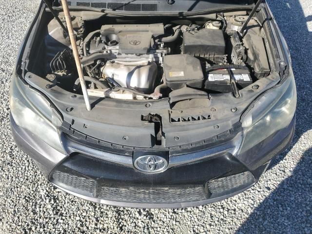 2016 Toyota Camry le