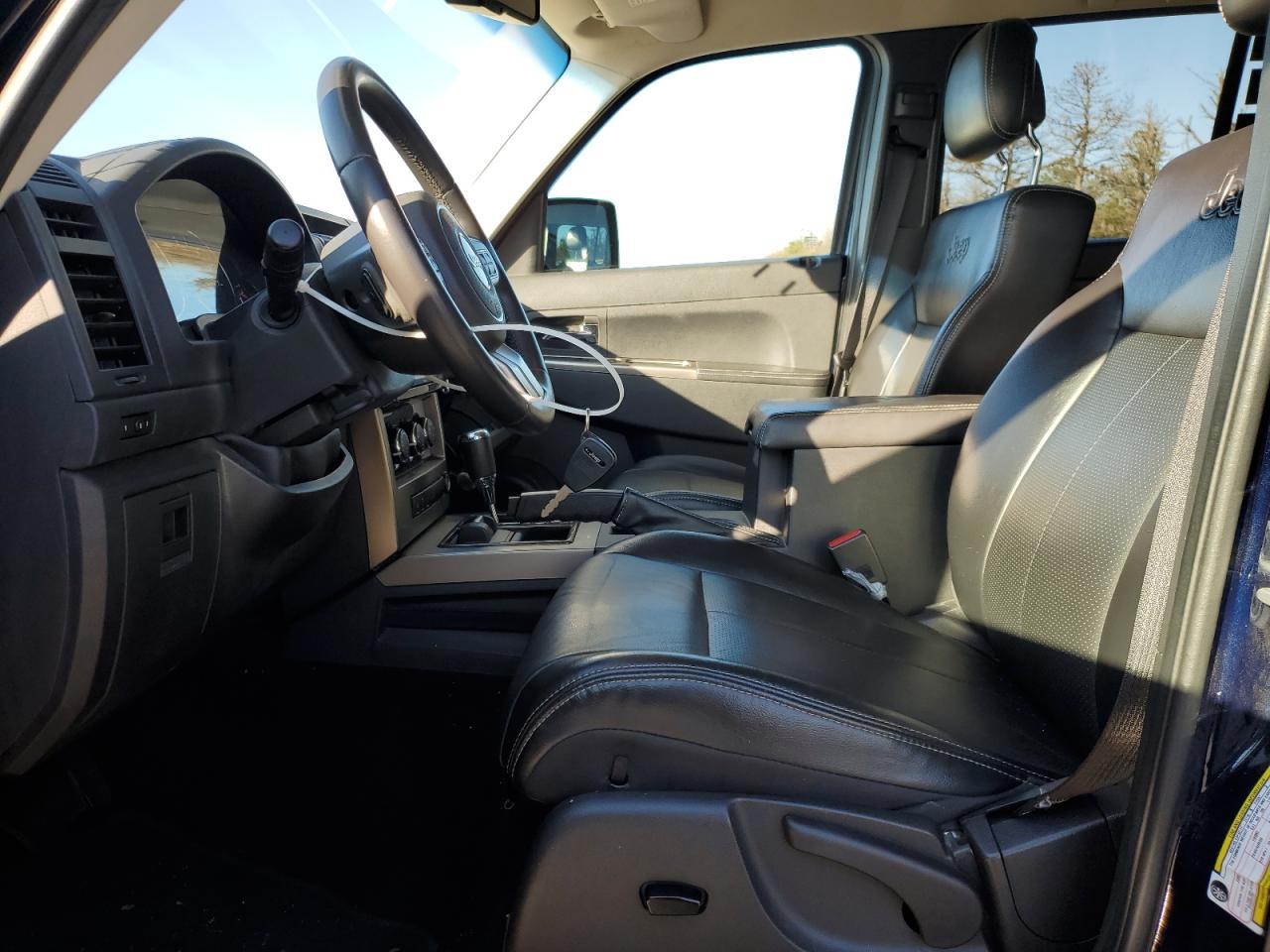 2012 Jeep Liberty jet