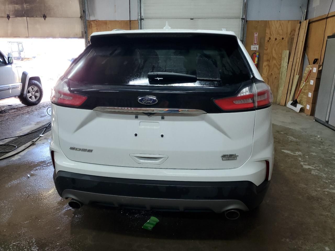 2019 Ford Edge sel