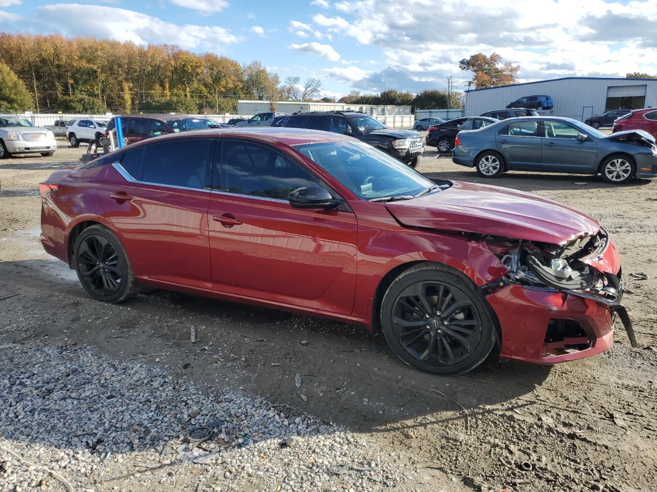 2023 Nissan Altima sr