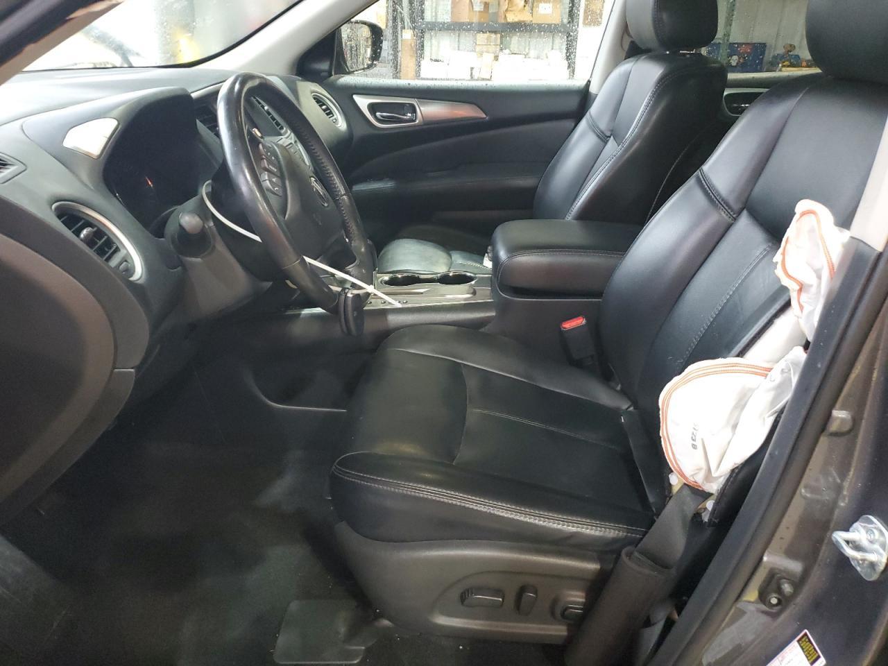 2017 Nissan Pathfinder s