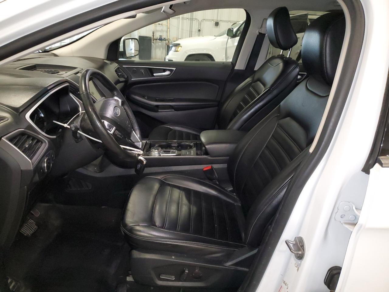 2020 Ford Edge sel