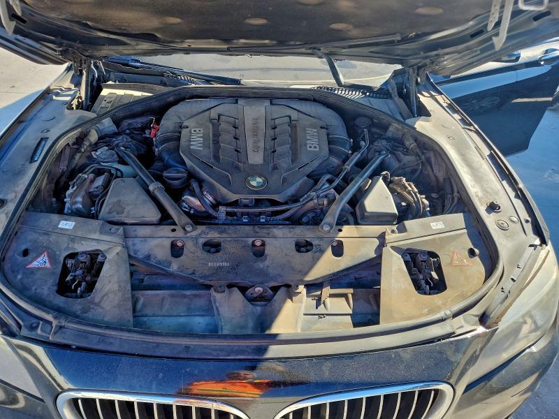 2013 BMW 750 i