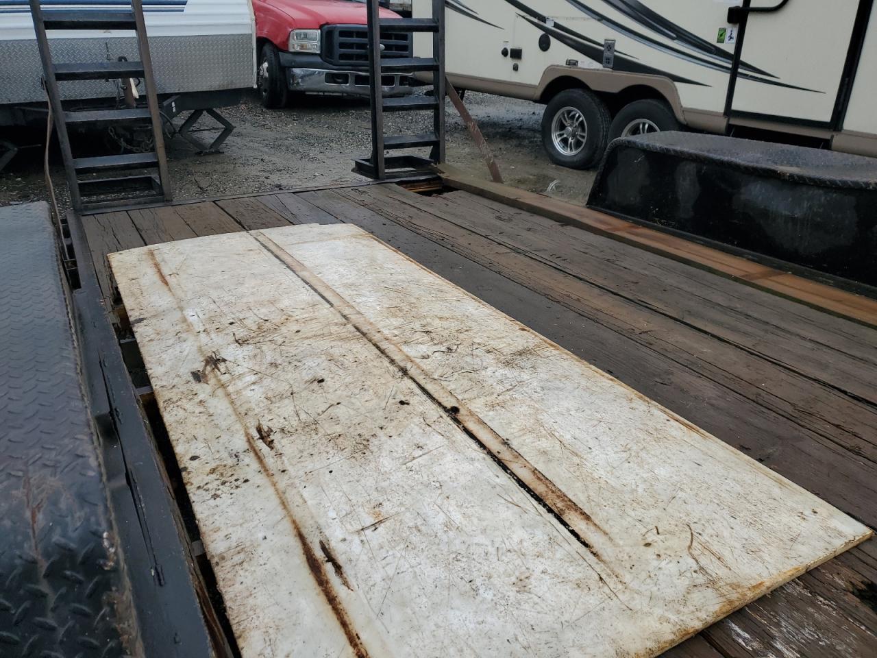 2005 5 Start Trailer GN Carhaul