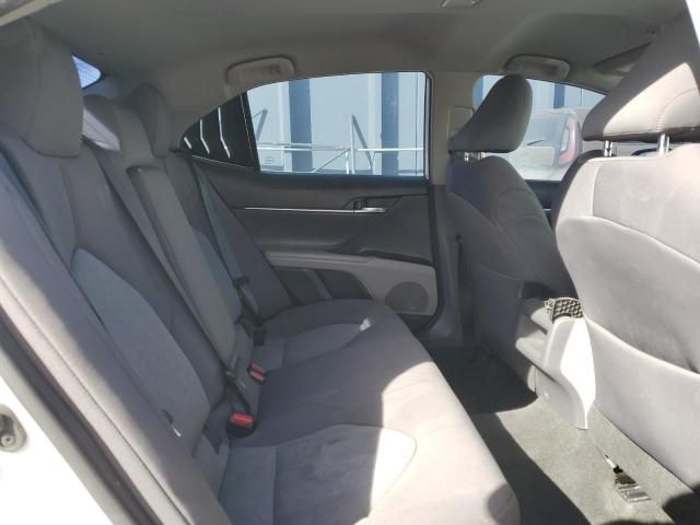 2020 Toyota Camry le