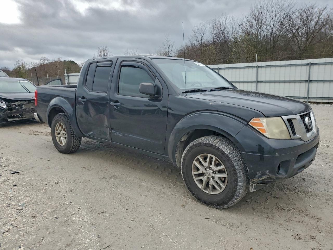 2015 Nissan Frontier s
