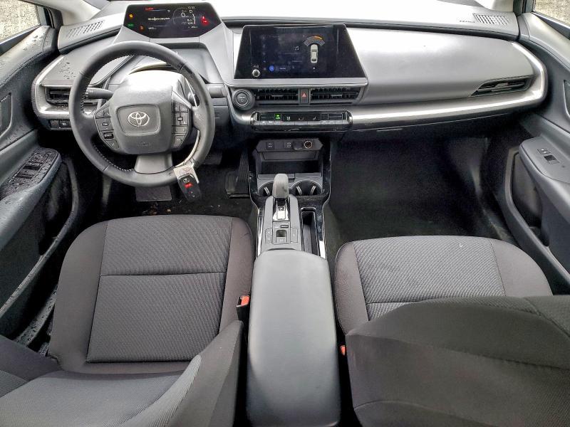2025 Toyota Prius le