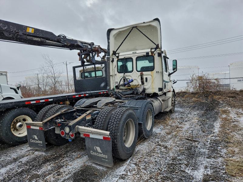 2023 Freigliner Cascadia