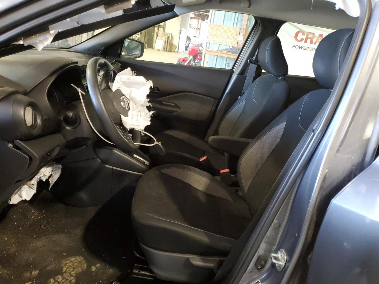 2020 Nissan Kicks s