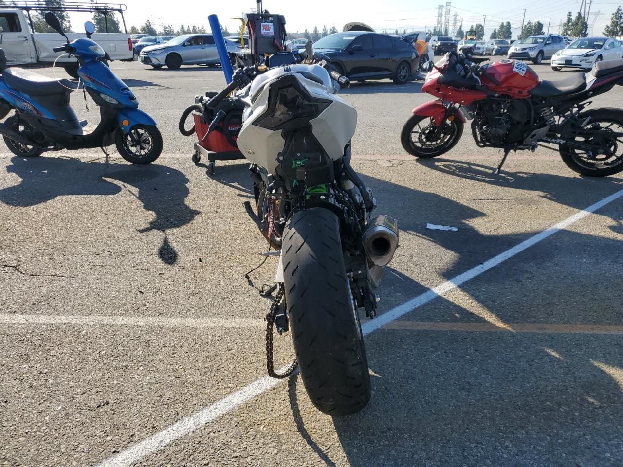 2025 Kawasaki ZX400 S