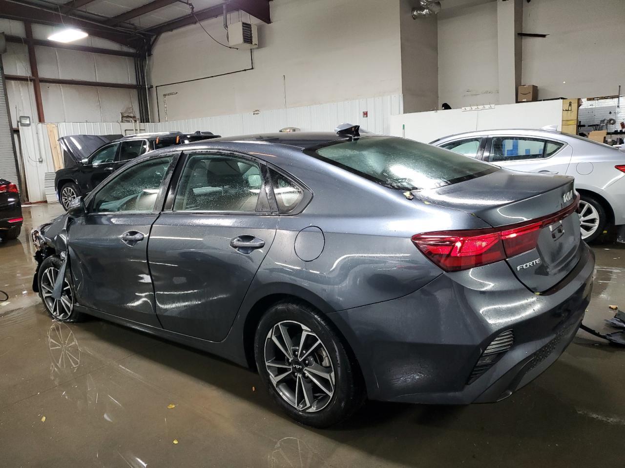 2023 KIA Forte lx