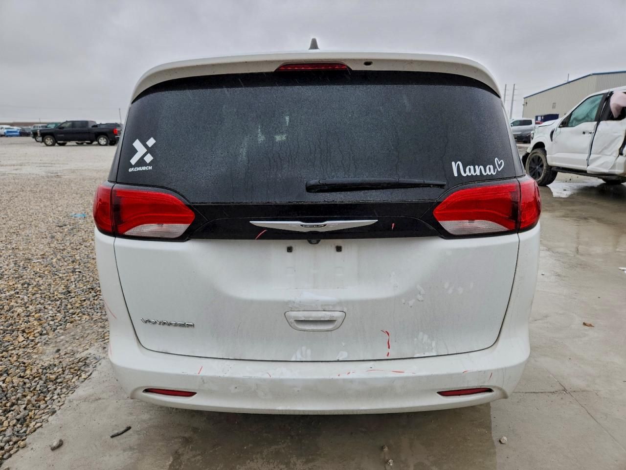 2023 Chrysler Voyager lx