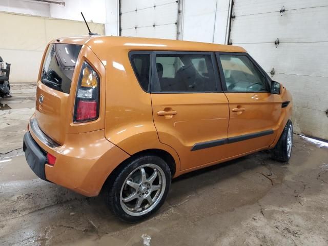 2011 KIA Soul +