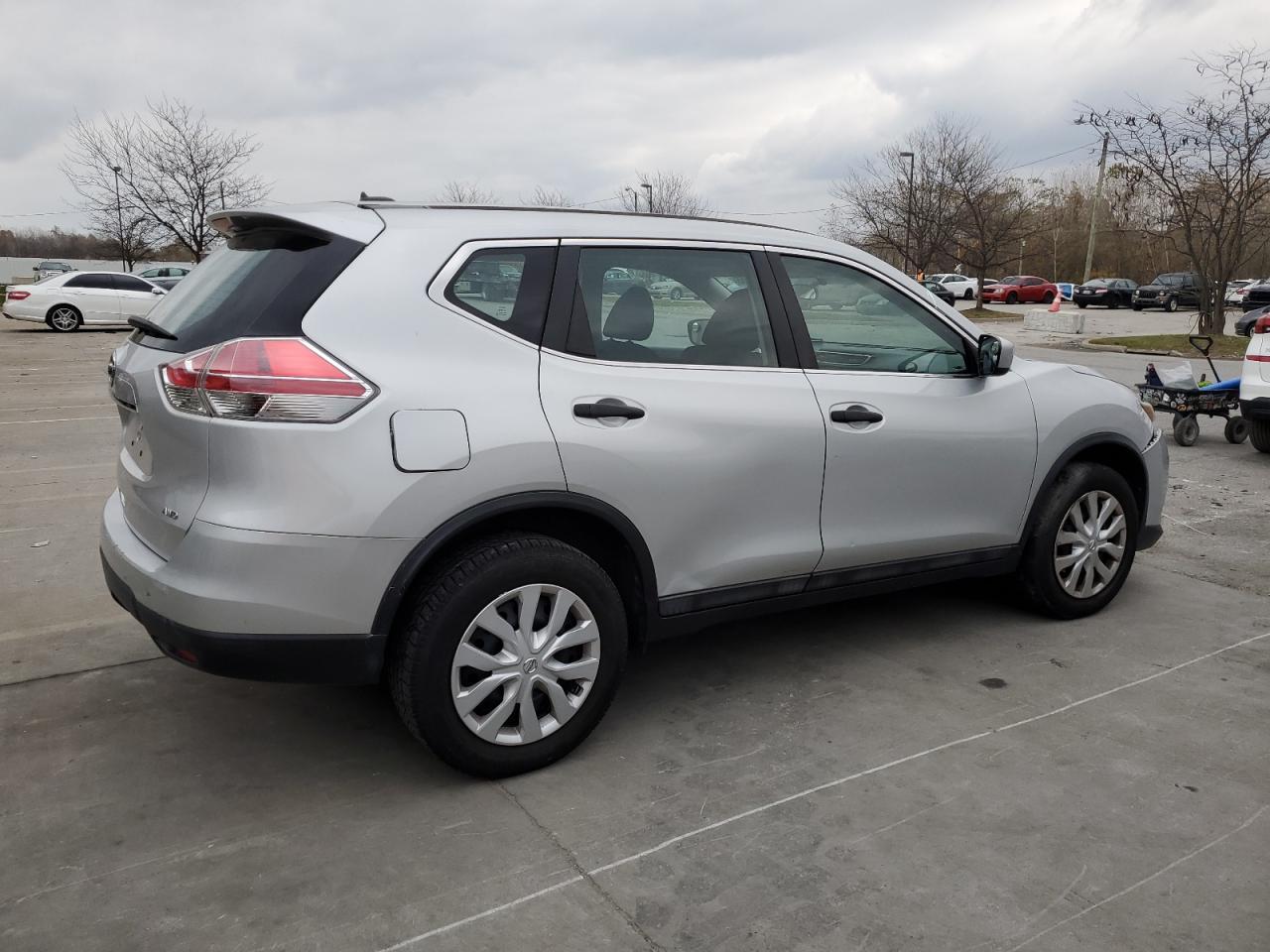2016 Nissan Rogue s