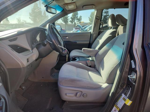 2015 Toyota Sienna le