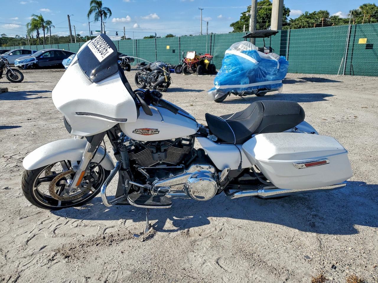 2024 Harley-Davidson Flhx